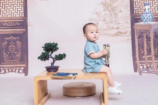 鄢陵孕妇肚子上的黑线